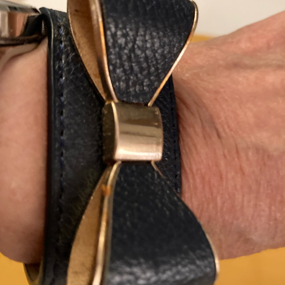Two leather bracelets - Picture 5 of 5